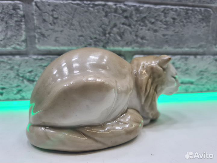 П.9327 Фигурка кошка гжель