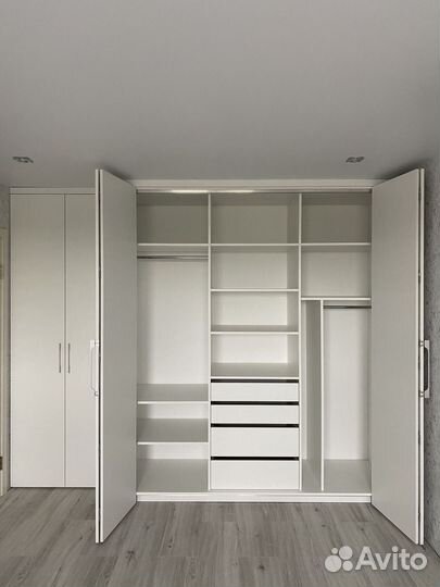Шкаф распашной как IKEA