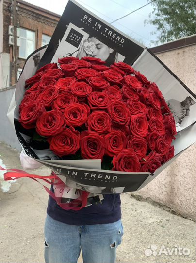 Букет из 51 красной розы