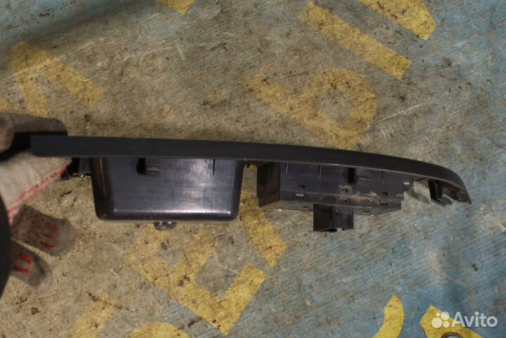 Блок управления стеклоподъемниками FAW V5