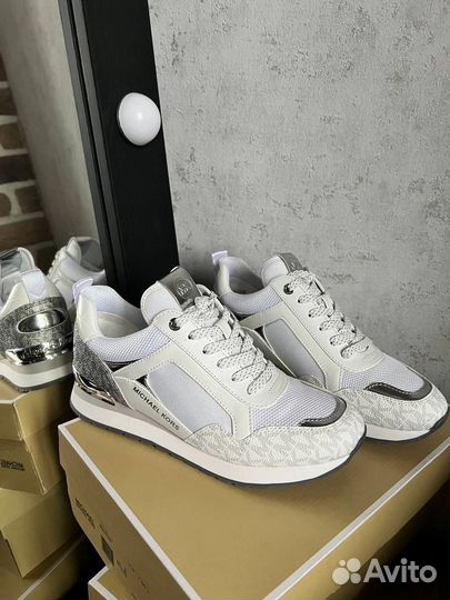 Кроссовки женские Michael Kors