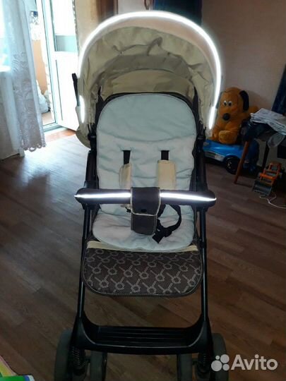 Коляска прогулочная