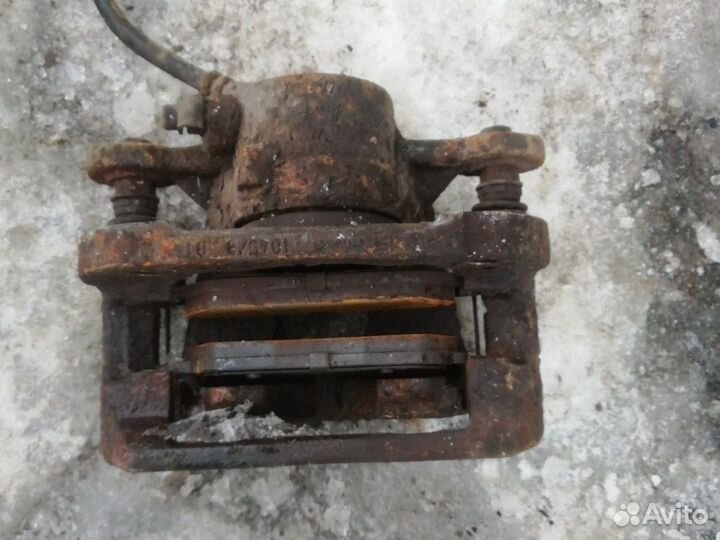 Суппорт тормозной передний левый бмв е87 BMW e87