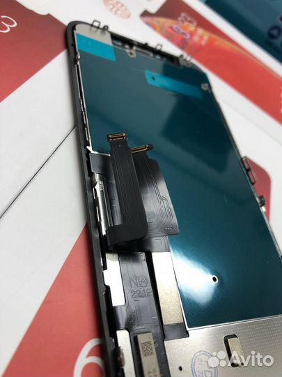 Дисплей на iPhone XR in-Cell