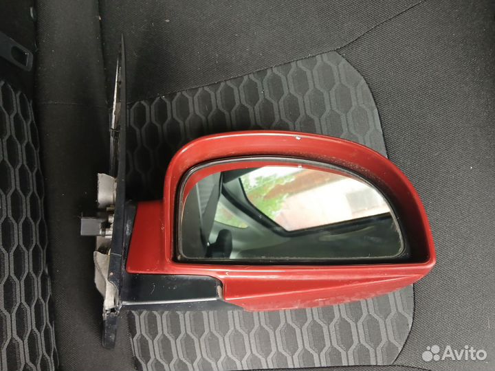 Hyundai Getz правое зеркало