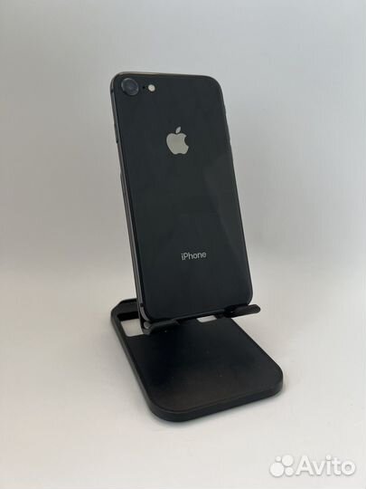 iPhone 8, 64 ГБ
