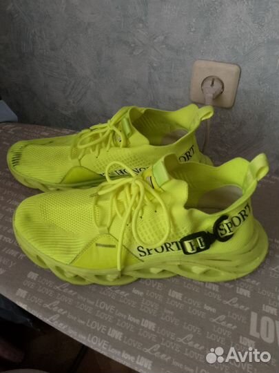 Кроссовки мужские летние 44