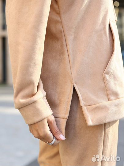 Спортивный костюм женский