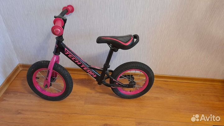 Беговел Tech Team Gamer