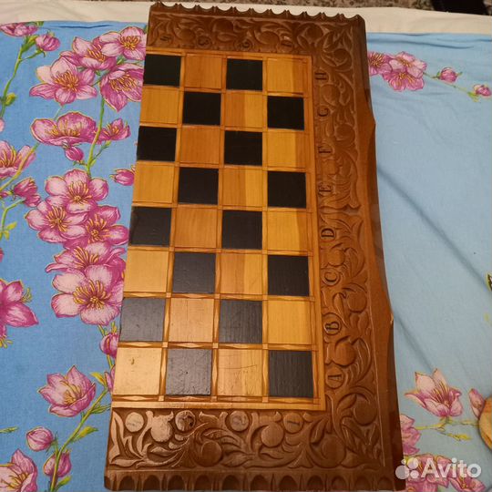 Шахматная доска из дерева ручной работы