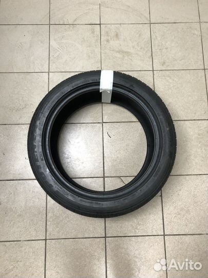 Bridgestone Potenza S001 245/45 R19