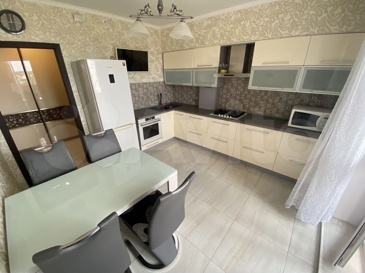 2-к. квартира, 68 м², 5/9 эт.