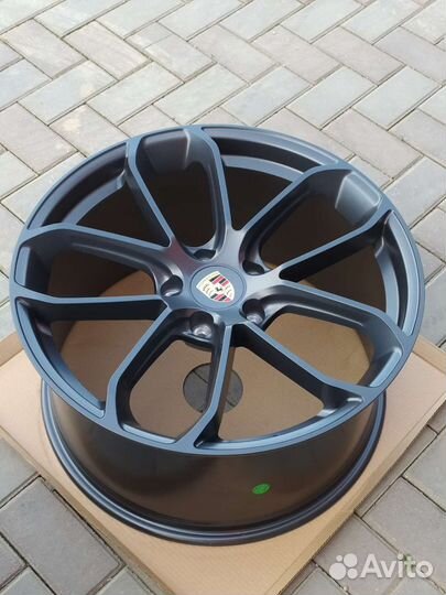 R21/5/130 Porsche Cayenne turbo S, GTS, Panamera