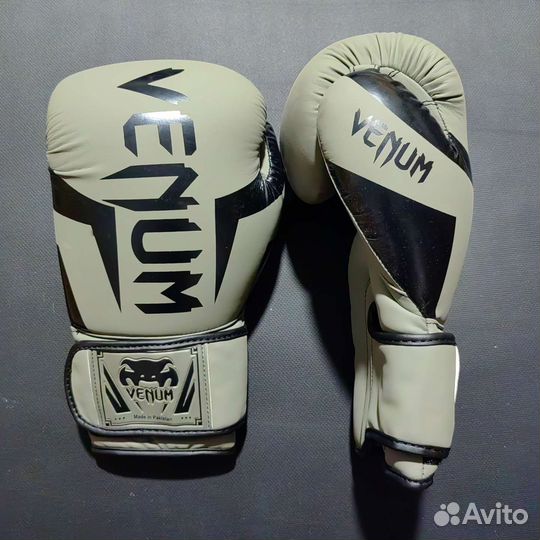 Боксерские перчатки Venum Green