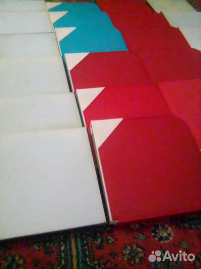 Катушки, пластмассовые футляры