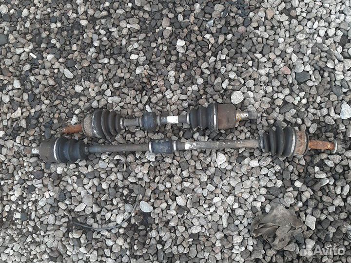 Привод Хендай Матрикс 1.6i оригинал