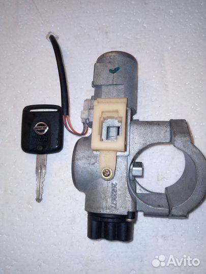 Замок зажигания Nissan Note E11