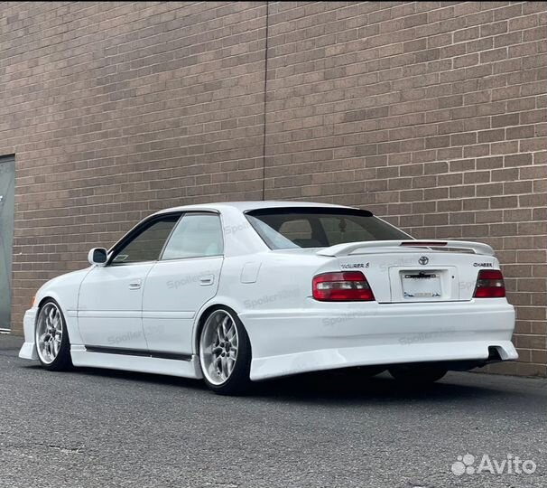 Козырек заднего стекла Toyota Chaser 100