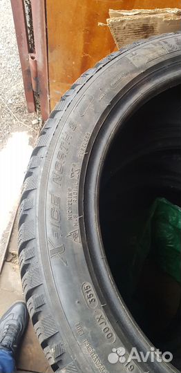 Michelin X-Ice North 3 245/45 R19 и 275/40 R19 102H