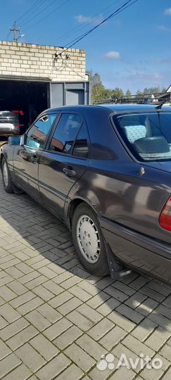 Mercedes-Benz C-класс 2.0 AT, 1995, 350 000 км