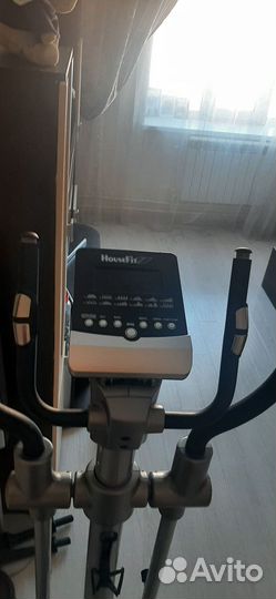 Эллиптический тренажер HouseFit Vanguard E2.1M