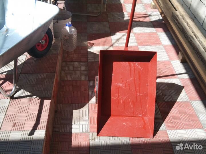 Тачка строительная