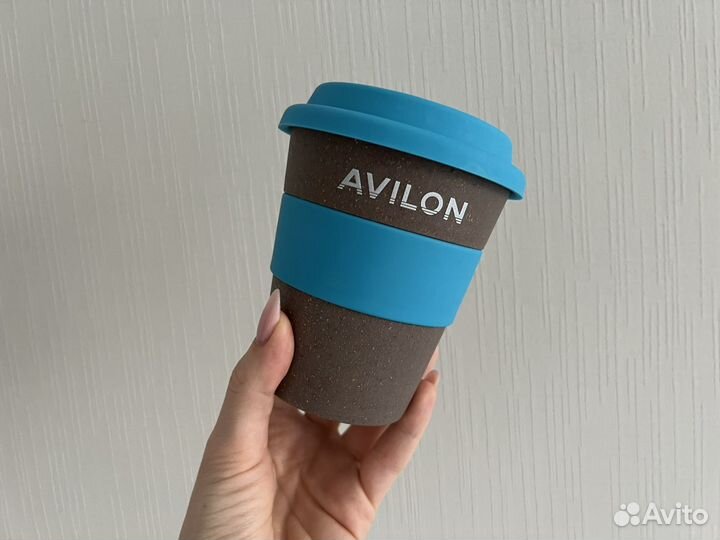 Стакан для горячих напитков с крышкой Avilon