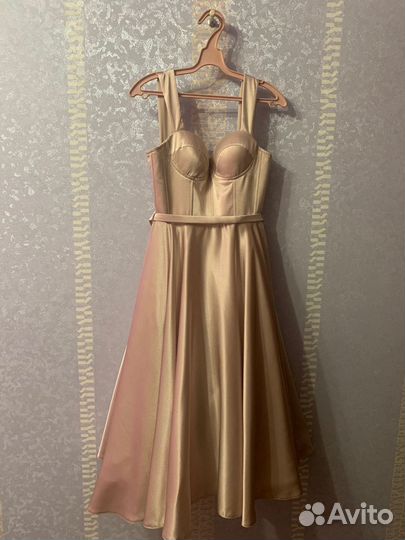 Платье женское вечернее 44 размер