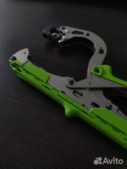 Тапинер для подвязки растений