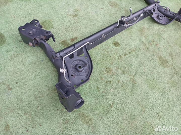 Балка подвески задняя Nissan Note E11