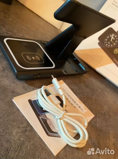 Беспроводная зарядная станция 3 в 1 с подсветкой