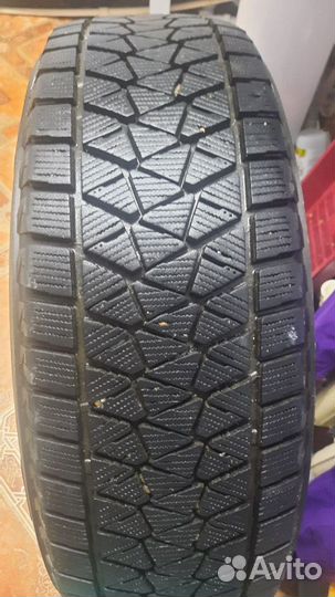 Bridgestone Blizzak DM-V2 225/65 R18