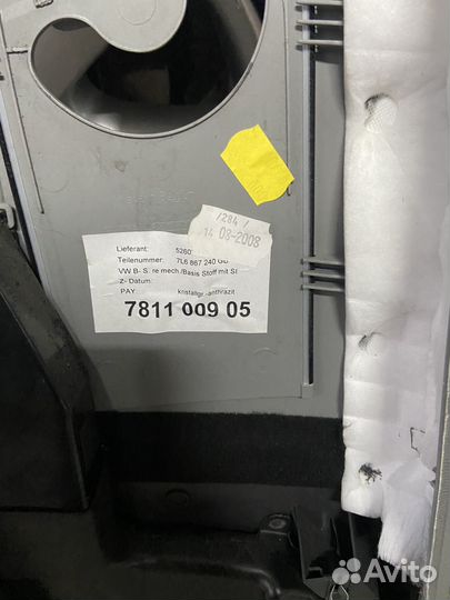 Обшивки стоек средних туарег 1