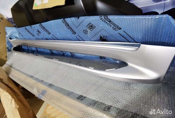 Накладка порога Toyota Land Cruiser 200