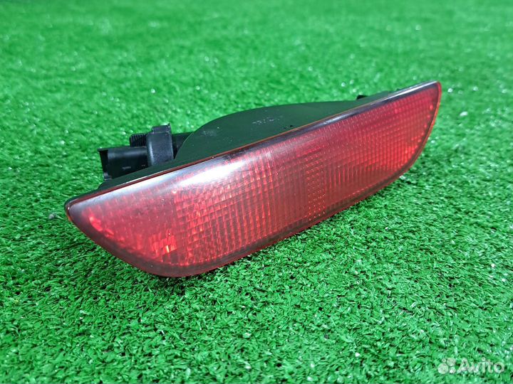 Противотуманный фонарь птф Ниссан Ноут Е11Е