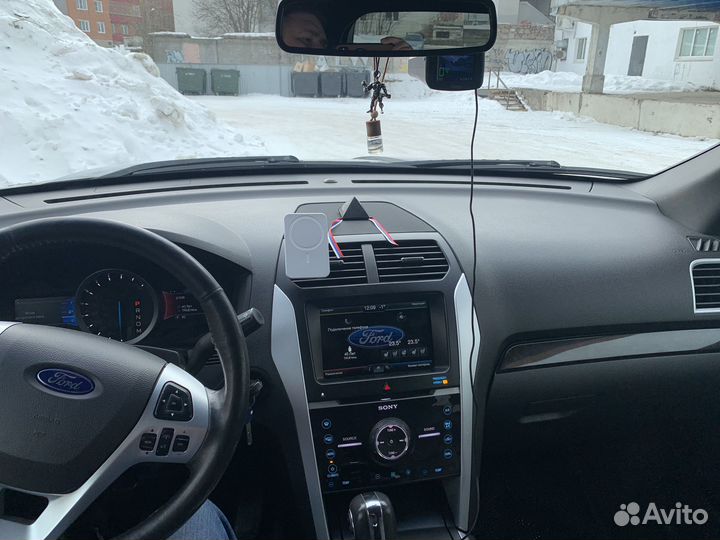 Ford Explorer 3.5 AT, 2014, 231 800 км