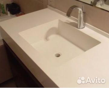 Столешница для ванной и кухни из искуственного кам