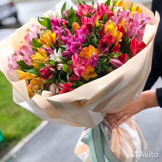 Букет из альстромерий