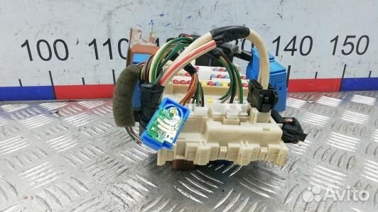 Блок предохранителей nissan primera P12 (6UK16M101