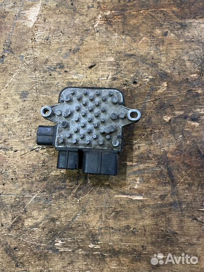 Блок управления вентиляторами Infiniti QX50