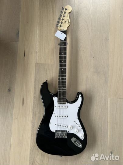 Электрогитара Fender Squier MM Stratocaster