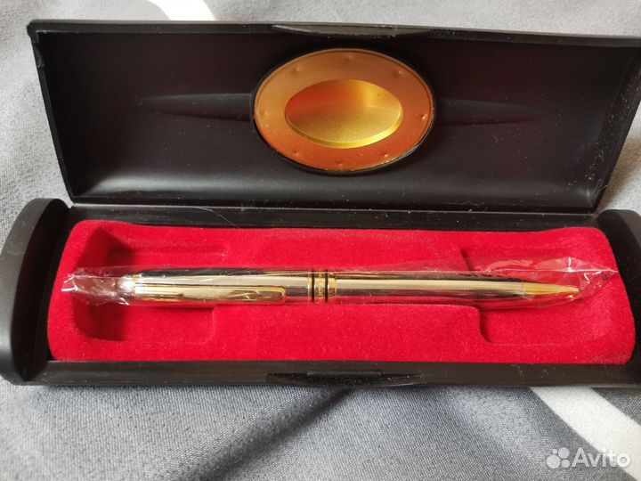 Ручка шариковая подарочная