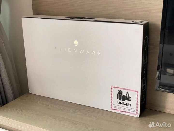 Alienware M18 R2 i9-14900HX/64/2TB/4090/18