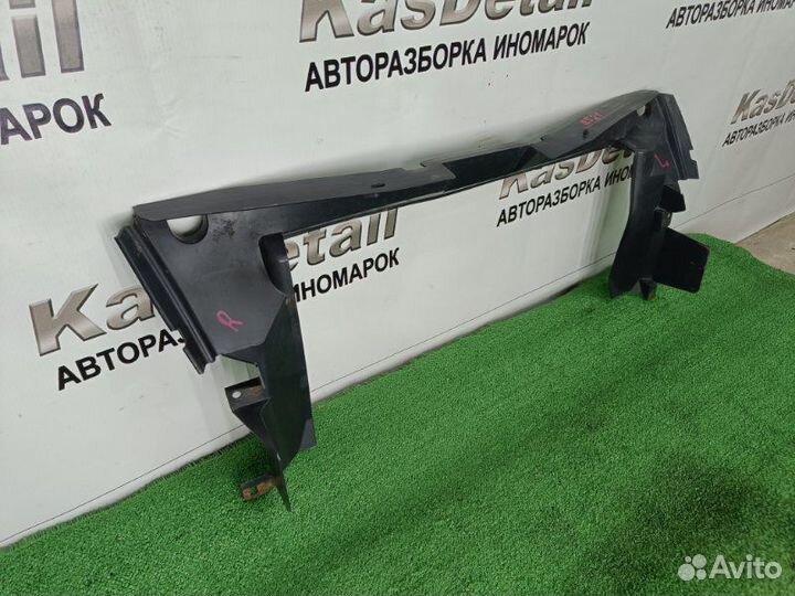 Дефлектор радиатора Renault Logan SR K7MF710 2011
