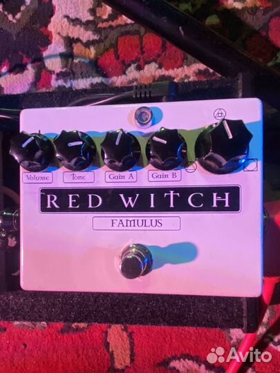 Педаль эффектов red witch