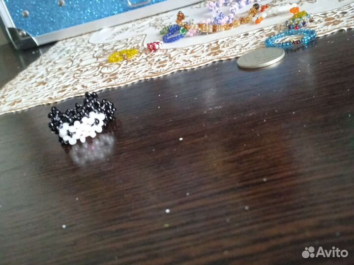 Кольцо куроми из бисера