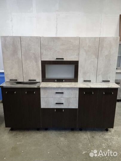 Кухонный гарнитур