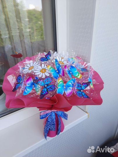 Букет с бабочками светящийся