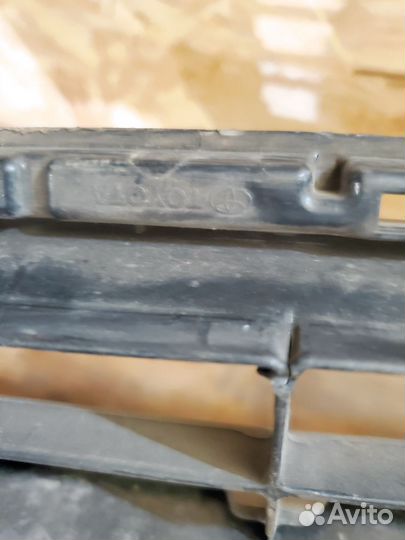 Решетка радиатора toyota RAV4 40 кузов