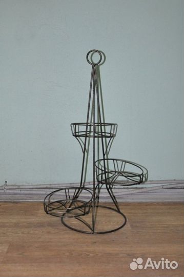 Стоечка для цветов